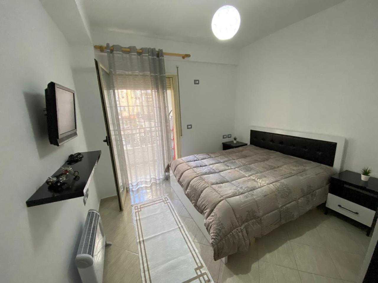 Liam Apartments Vlore Exterior photo